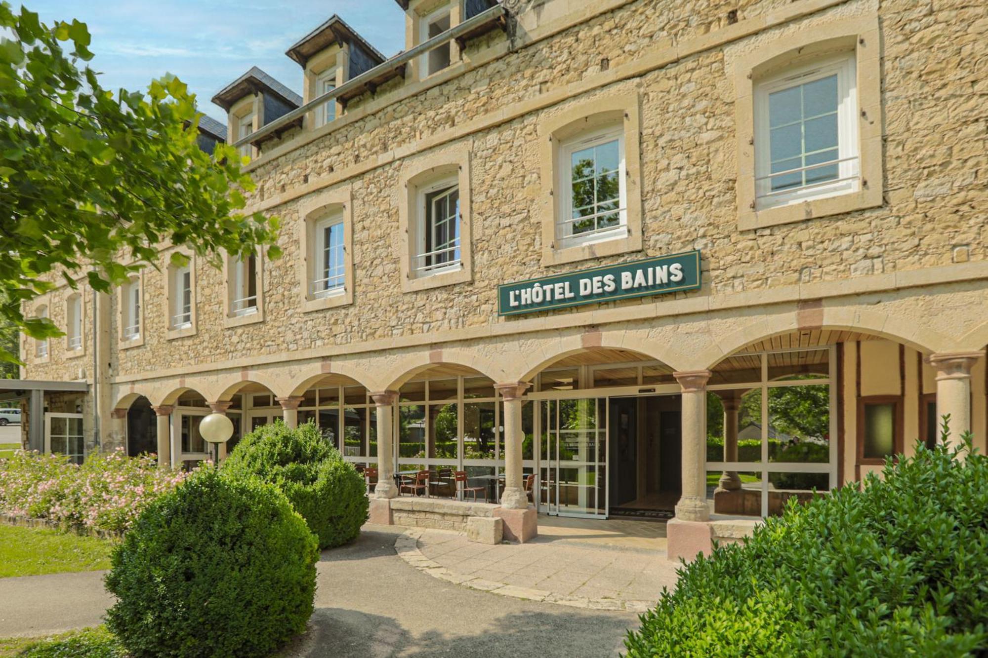 Logis L'hotel Des Bains - Hotel