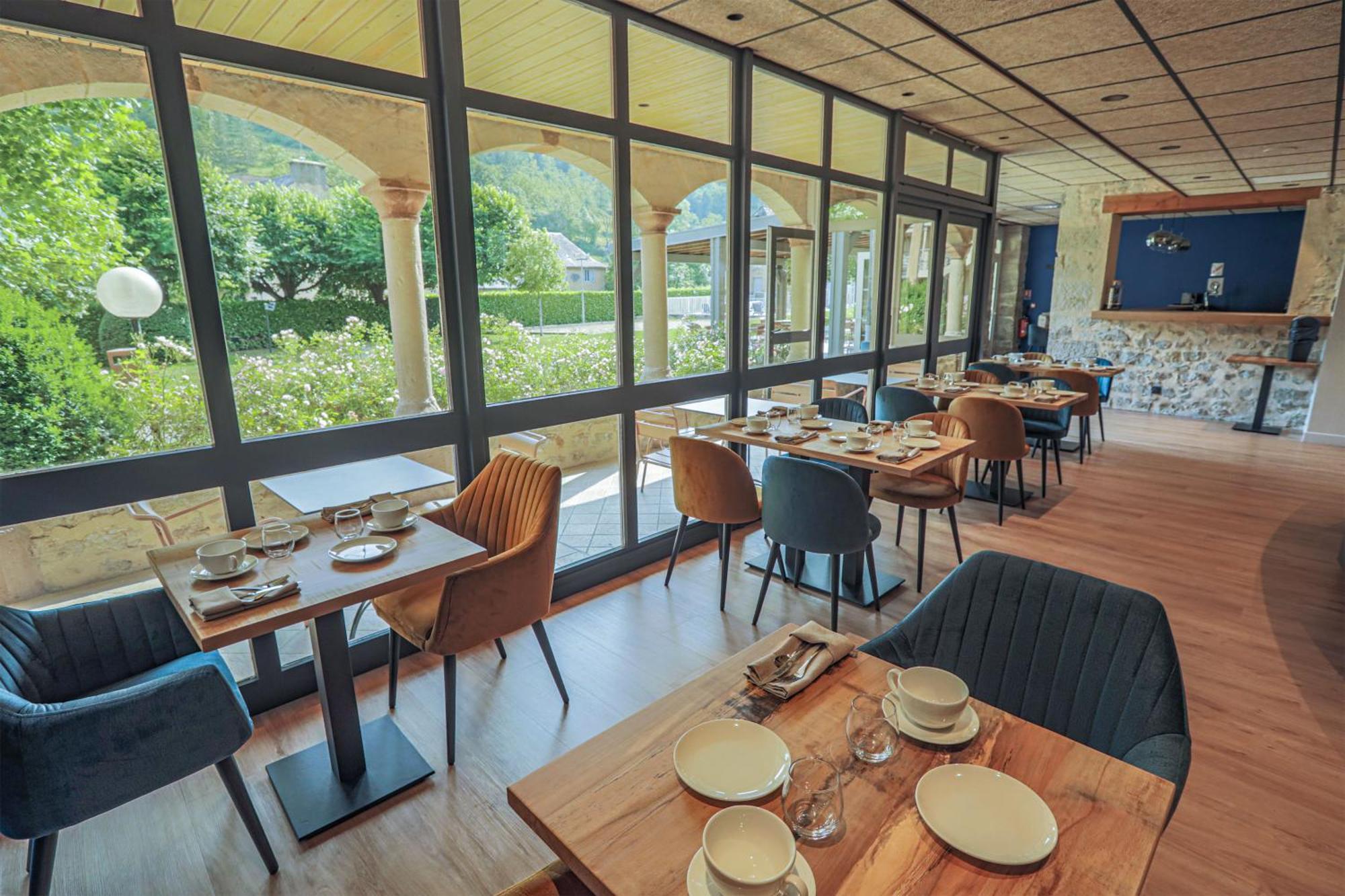 L'hotel Des Bains - 3* Salles-la-Source